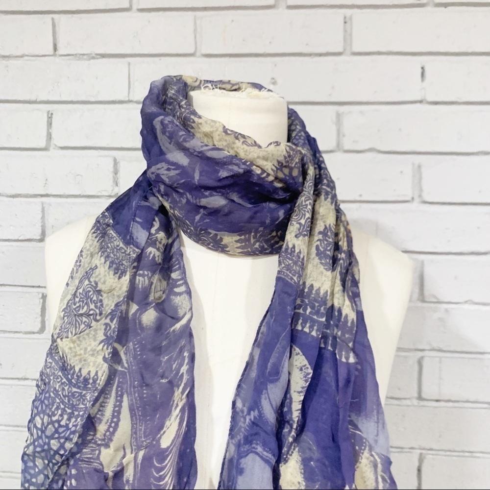 Lightweight Women’s Blue Goddess‎ Print Scarf - Picture 3 of 8